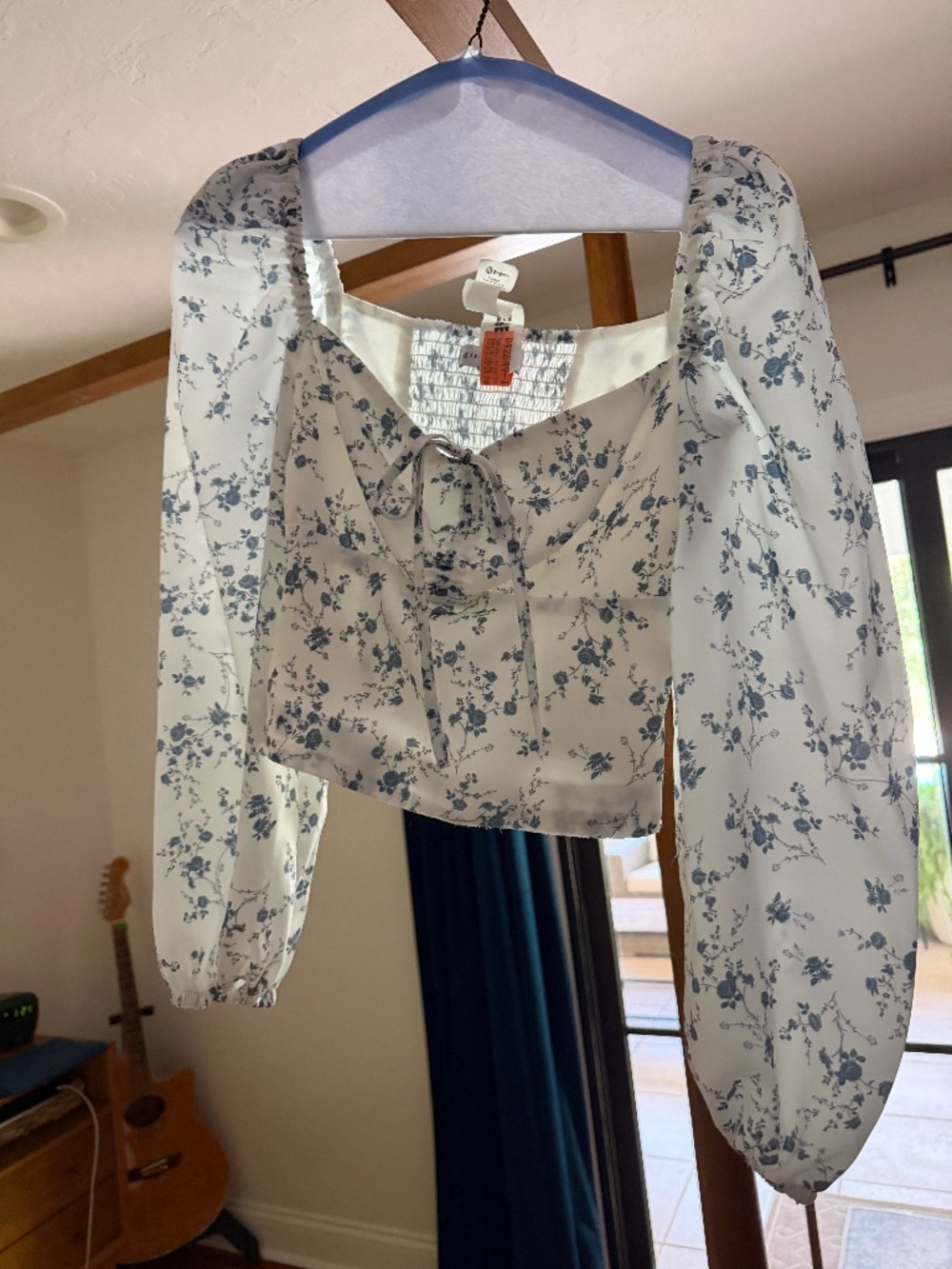 Gianni Bini Floral Tie crop top